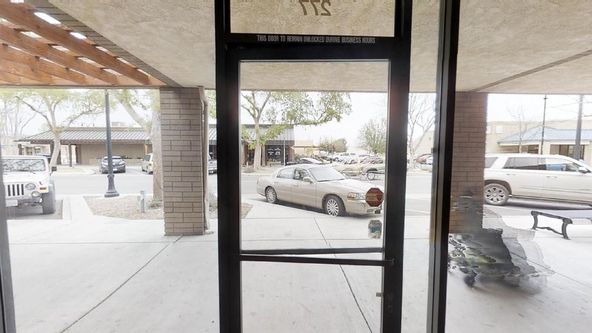 Move-In Ready Retail/Office Storefront @ Downtown Corner: 277 N 5th St, Coalinga, CA 93210